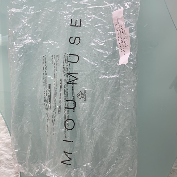 NWT! VICI COLLECTION- COASTLINE CUTOUT HALTER KNIT MIDI DRESS - Picture 16 of 16